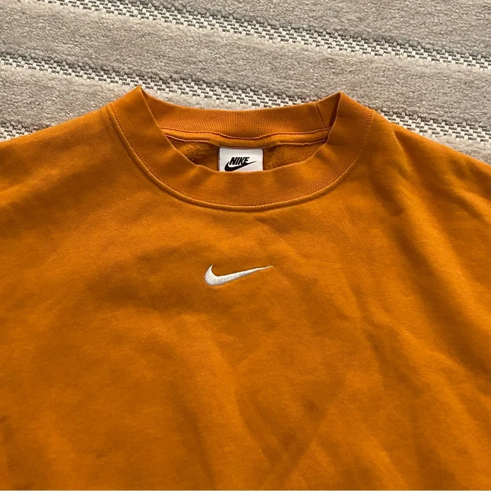 Nike Sportswear Collection Essentials Oversized Fleece Crewneck Sweatshirt - L